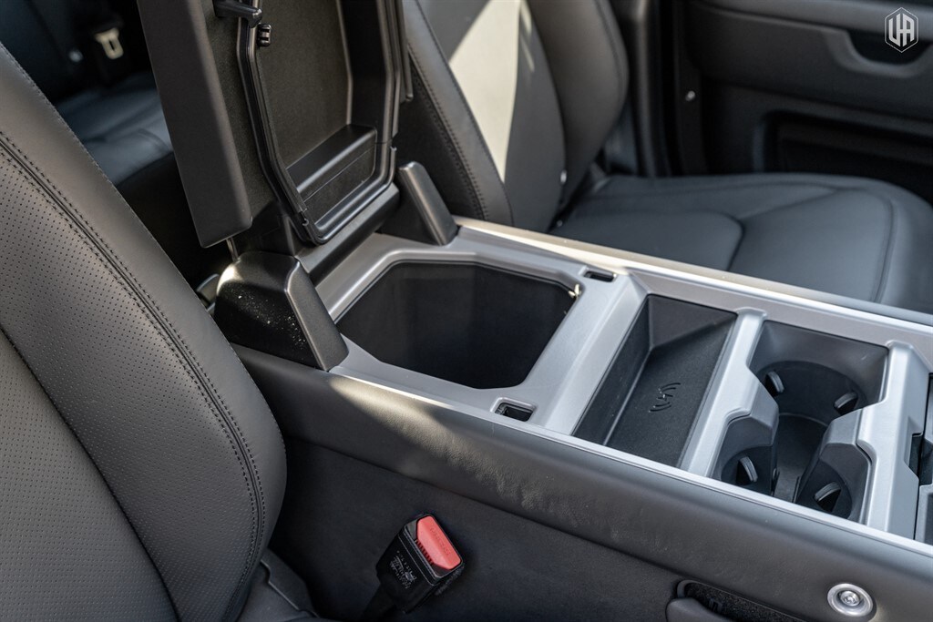 Used Land Rover Defender 110 2025 for sale - 77910100: Photo 44