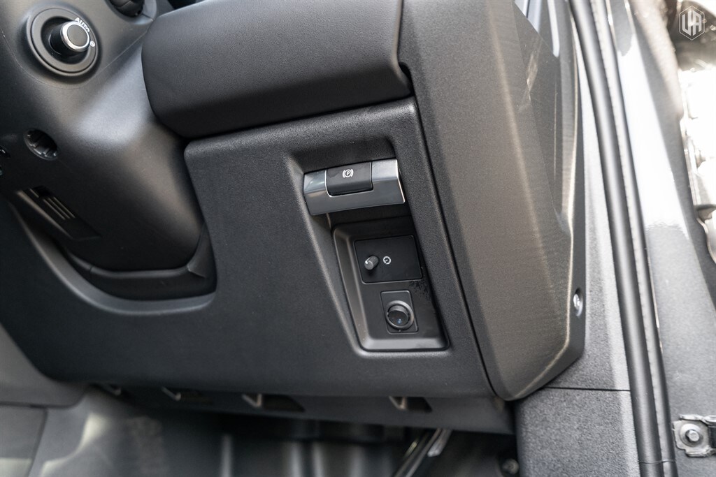 Used Land Rover Defender 110 2025 for sale - 77910100: Photo 59