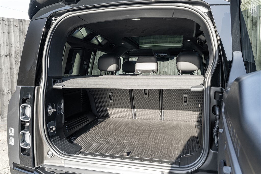 Used Land Rover Defender 110 2025 for sale - 77910100: Photo 66