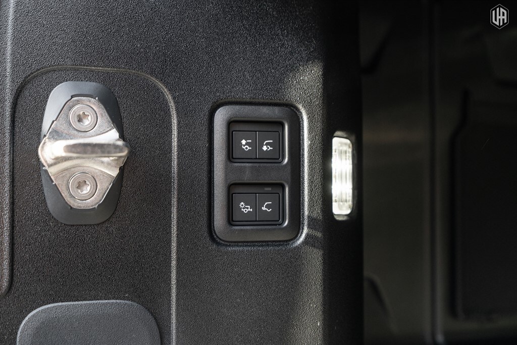 Used Land Rover Defender 110 2025 for sale - 77910100: Photo 67