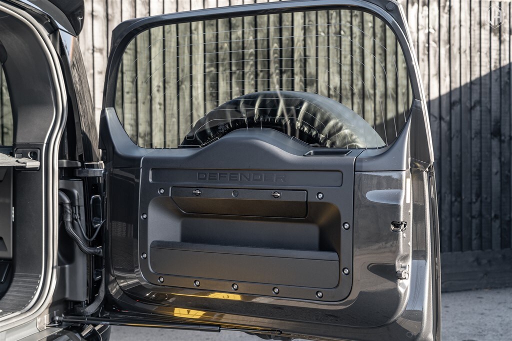 Used Land Rover Defender 110 2025 for sale - 77910100: Photo 69