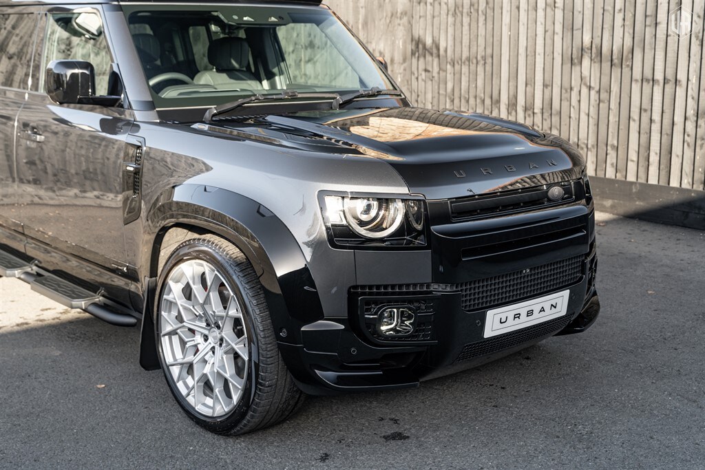 Used Land Rover Defender 110 2025 for sale - 77910100: Photo 9