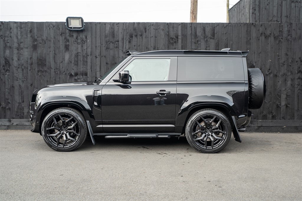 Used Land Rover Defender 90 2026 for sale - 77910109: Photo 3