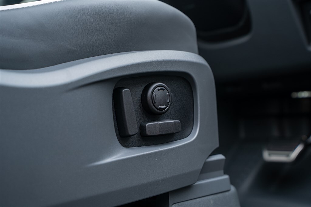 Used Land Rover Defender 90 2026 for sale - 77910109: Photo 31