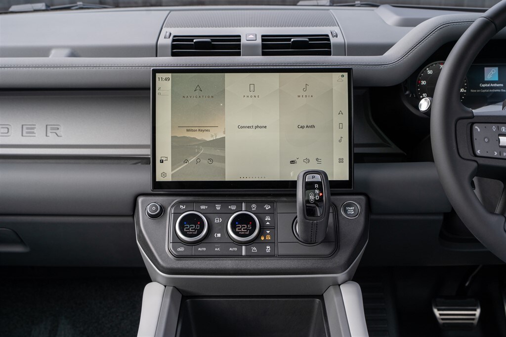 Used Land Rover Defender 90 2026 for sale - 77910109: Photo 35