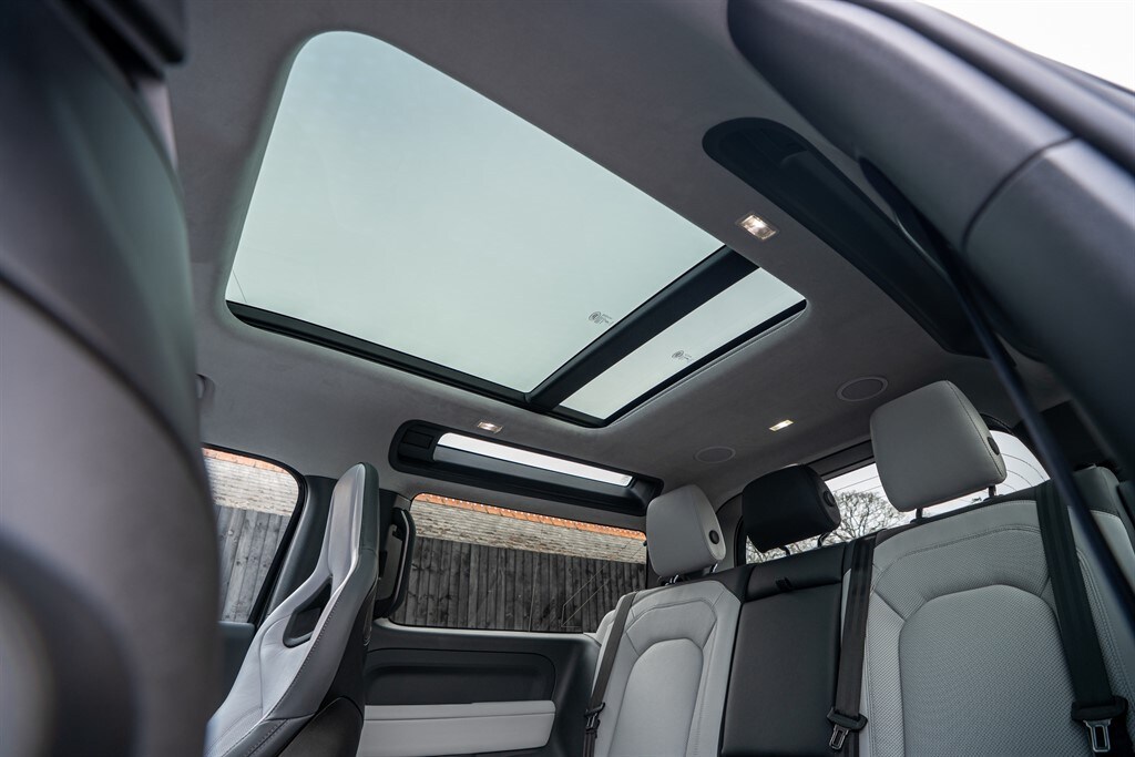 Used Land Rover Defender 90 2026 for sale - 77910109: Photo 44