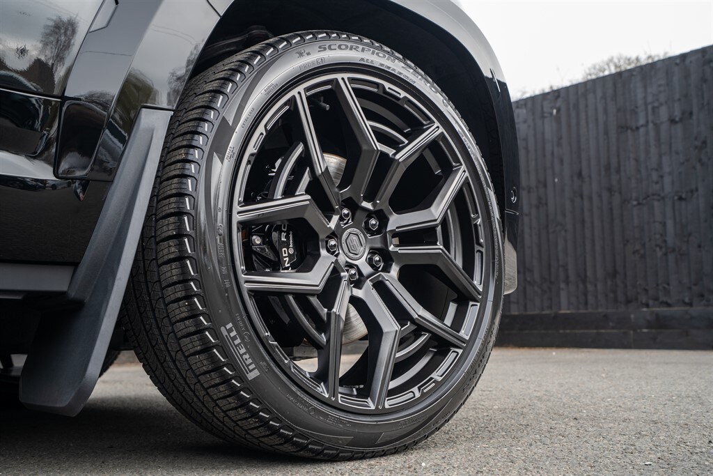 Used Land Rover Defender 90 2026 for sale - 77910109: Photo 6