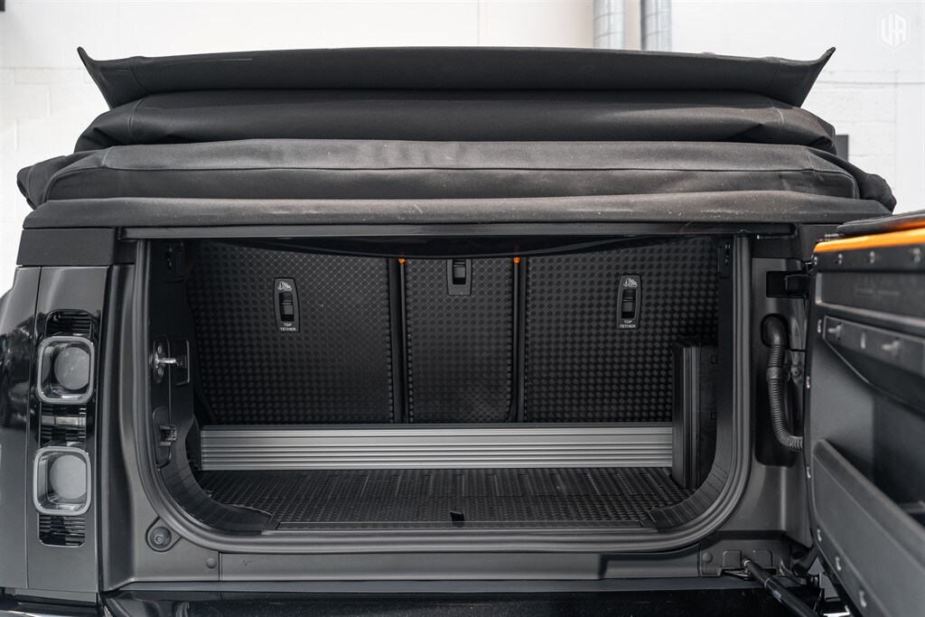 Used Land Rover Defender 90 2025 for sale - 77910101: Photo 10