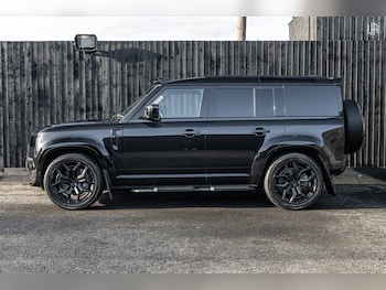 Used Land Rover Defender 110 2026 for sale - 77965533: Photo