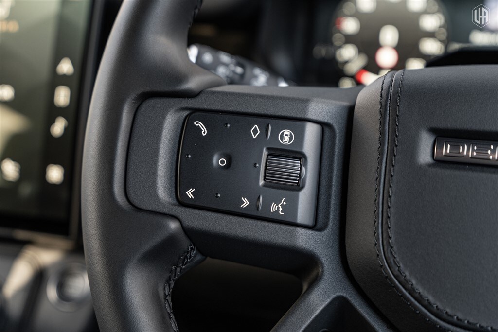 Used Land Rover Defender 110 2026 for sale - 77965533: Photo 43