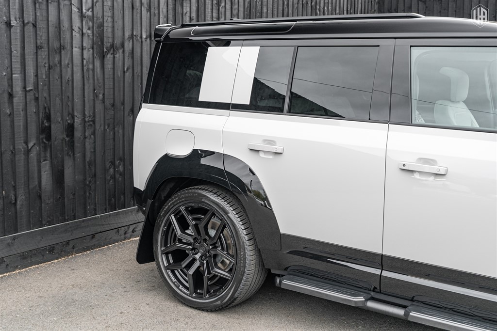 Used Land Rover Defender 110 2026 for sale - 78014906: Photo 15