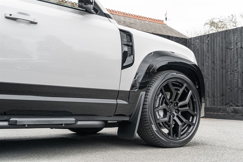 Used Land Rover Defender 110 2026 for sale - 78014906: Photo 16