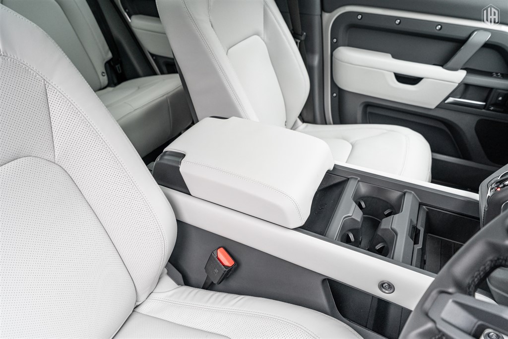 Used Land Rover Defender 110 2026 for sale - 78014906: Photo 39