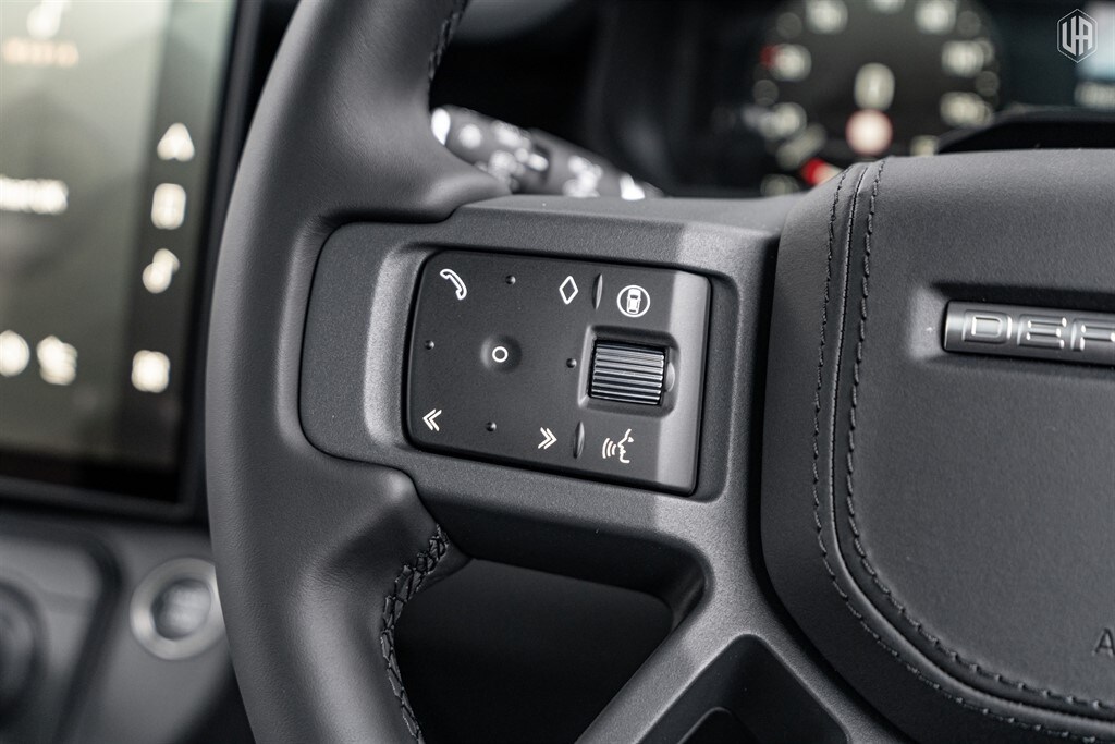 Used Land Rover Defender 110 2026 for sale - 78014906: Photo 42