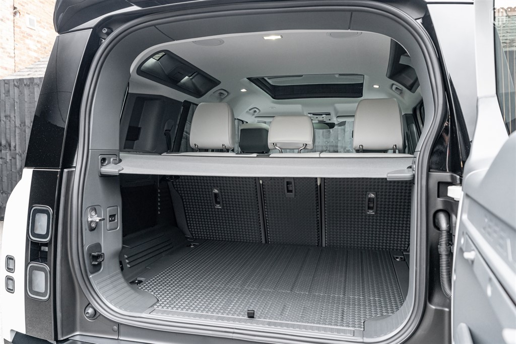 Used Land Rover Defender 110 2026 for sale - 78014906: Photo 63