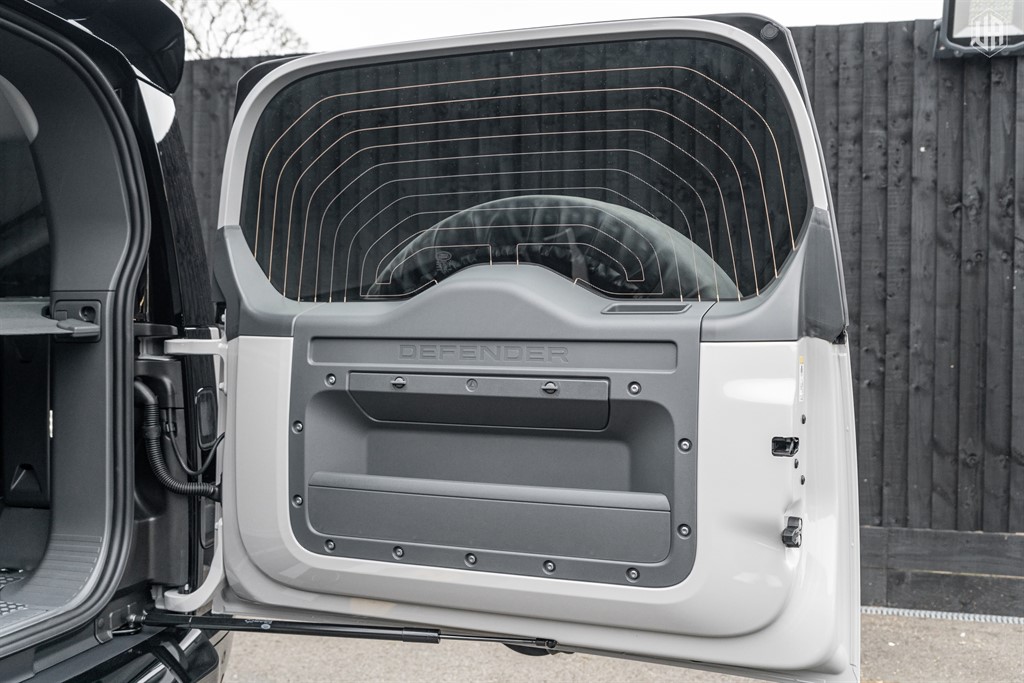 Used Land Rover Defender 110 2026 for sale - 78014906: Photo 65