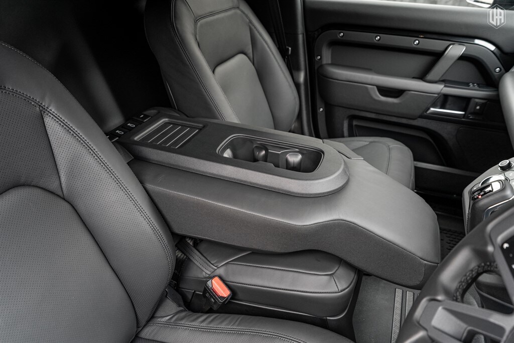 Used Land Rover Defender 110 2026 for sale - 77910079: Photo 40