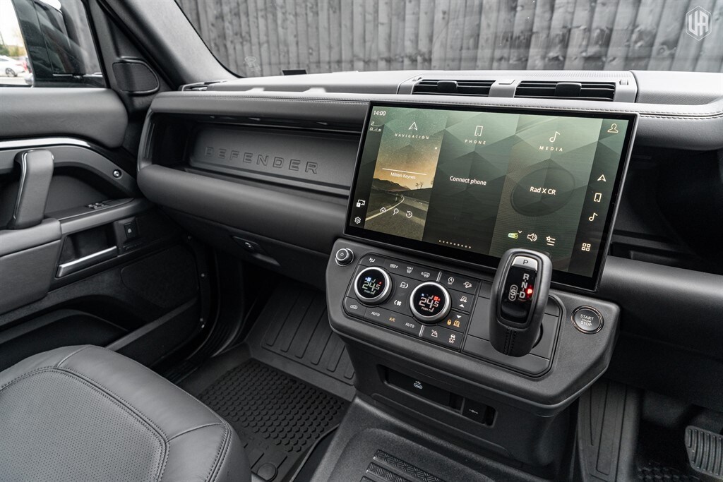 Used Land Rover Defender 110 2026 for sale - 77910079: Photo 47
