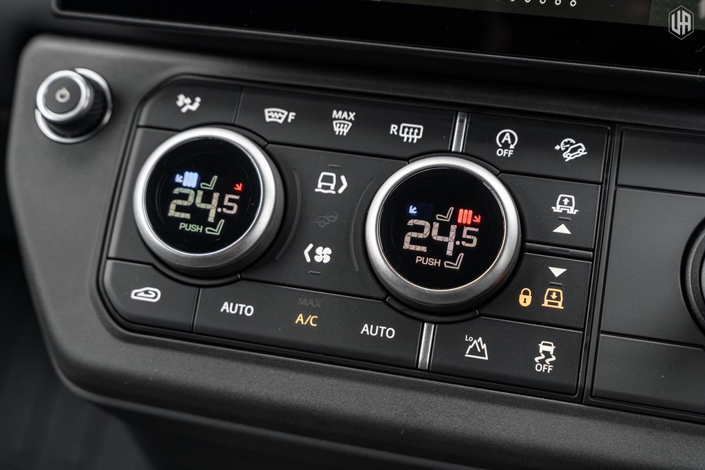 Used Land Rover Defender 110 2026 for sale - 77910079: Photo 51