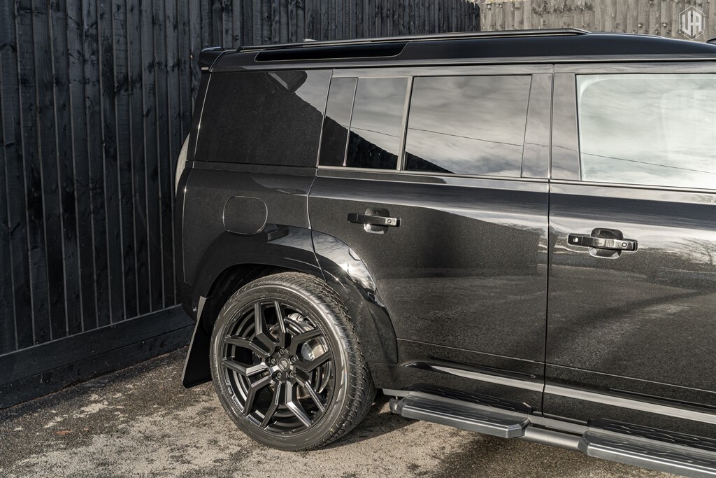 Used Land Rover Defender 110 2026 for sale - 77910085: Photo 16