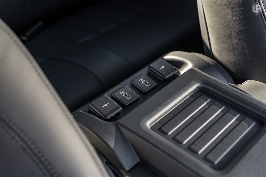 Used Land Rover Defender 110 2026 for sale - 77910085: Photo 43