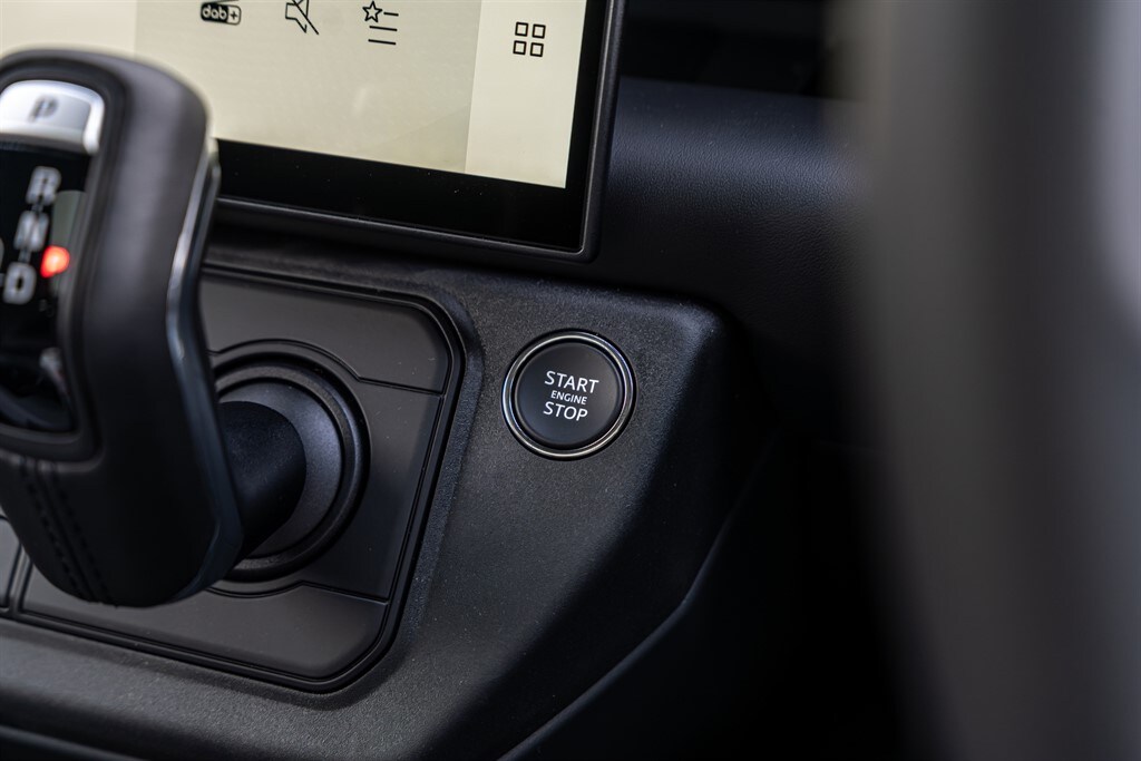 Used Land Rover Defender 110 2026 for sale - 77910090: Photo 27