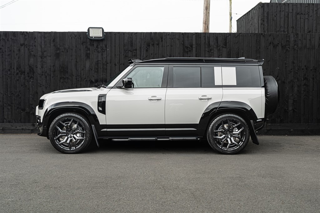 Used Land Rover Defender 110 2026 for sale - 77910090: Photo 3