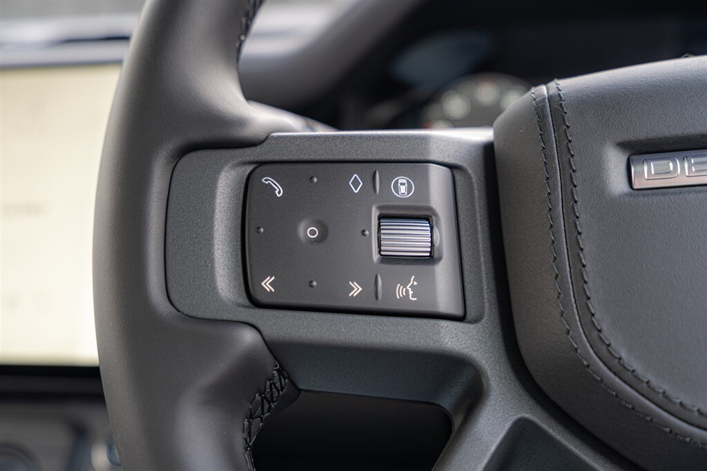 Used Land Rover Defender 110 2026 for sale - 77910090: Photo 30