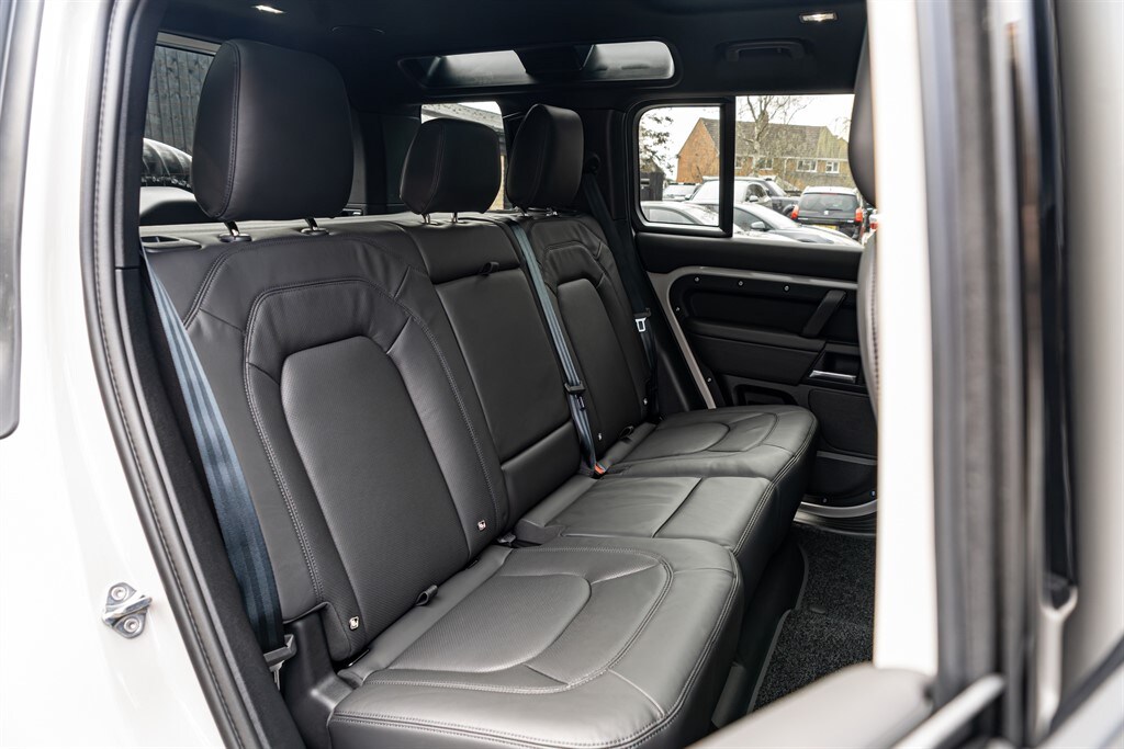 Used Land Rover Defender 110 2026 for sale - 77910090: Photo 37