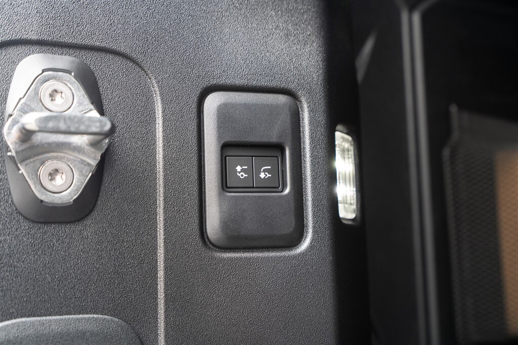 Used Land Rover Defender 110 2026 for sale - 77910090: Photo 39