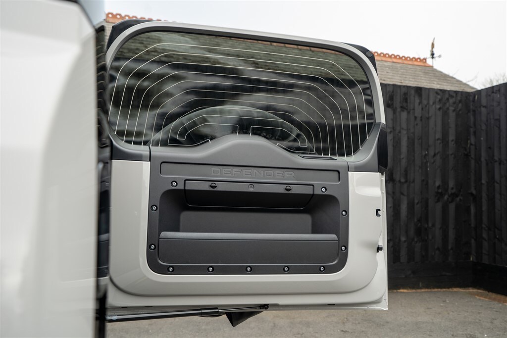 Used Land Rover Defender 110 2026 for sale - 77910090: Photo 40