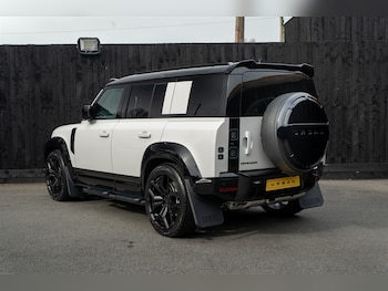 Used Land Rover Defender 110 2026 for sale - 77910090: Photo