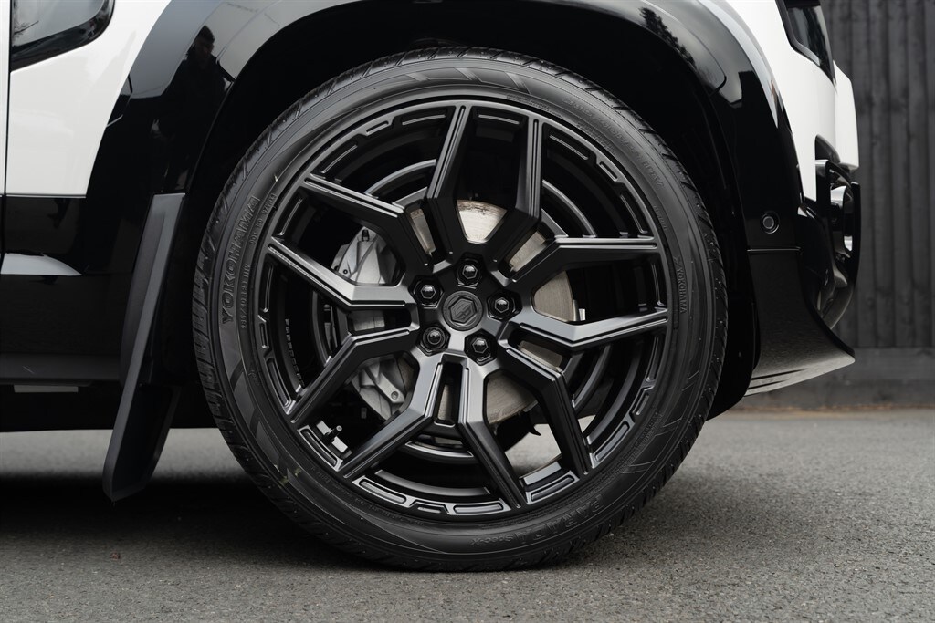 Used Land Rover Defender 110 2026 for sale - 77910090: Photo 6