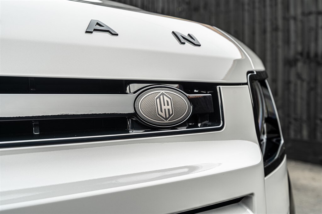 Used Land Rover Defender 110 2026 for sale - 77910090: Photo 9