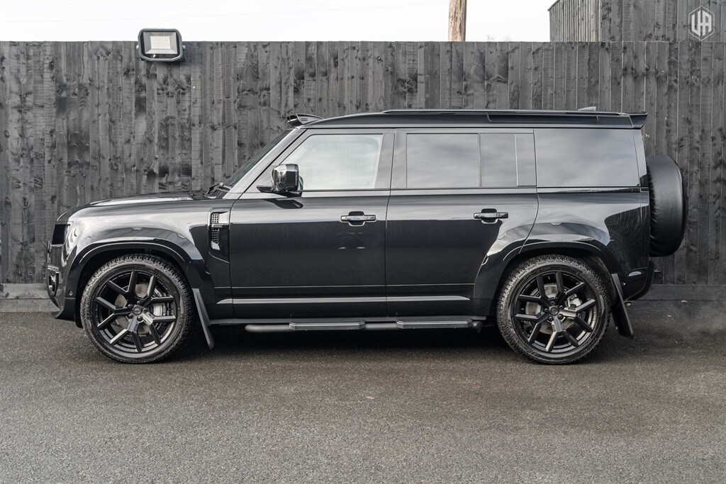 Used Land Rover Defender 110 2025 for sale - 77910113: Photo 3