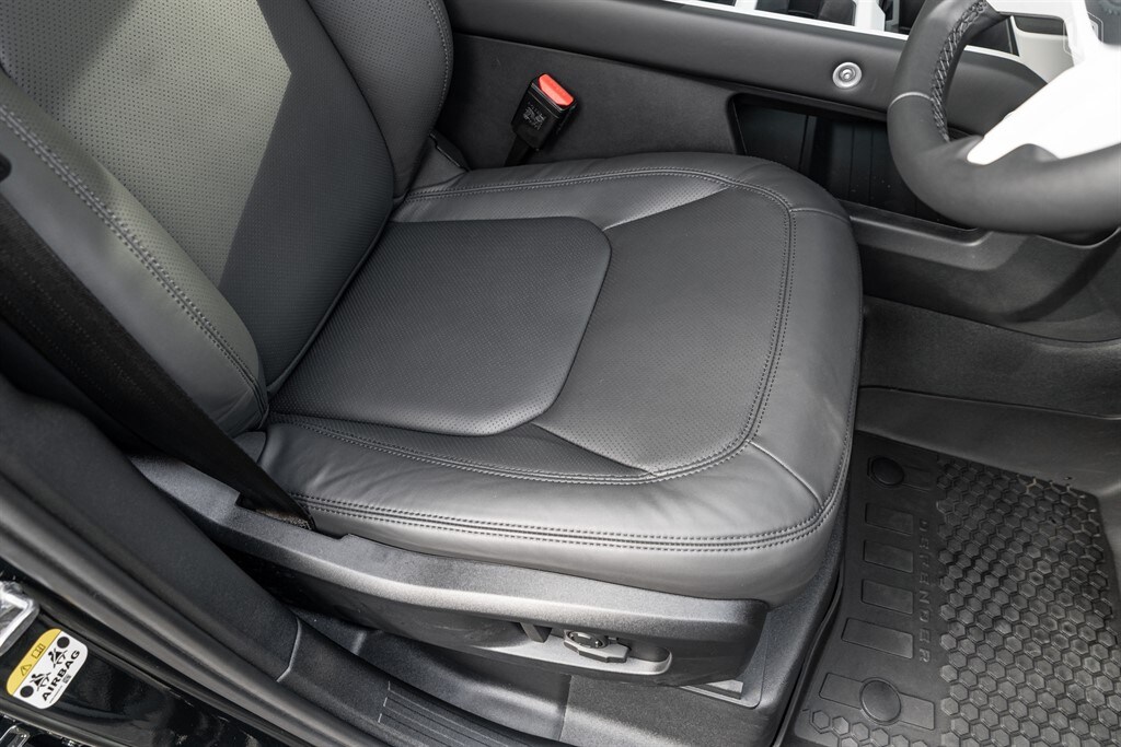 Used Land Rover Defender 110 2025 for sale - 77910113: Photo 39