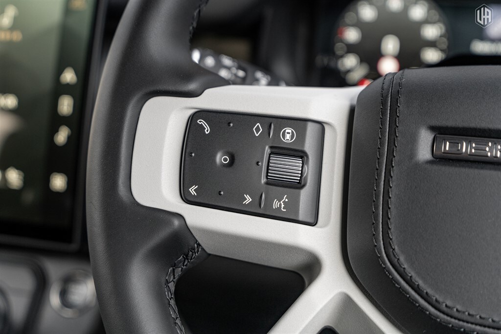 Used Land Rover Defender 110 2025 for sale - 77910113: Photo 44