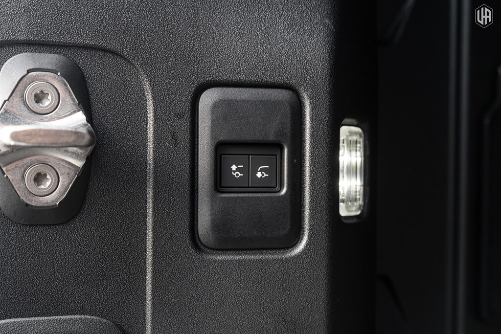 Used Land Rover Defender 110 2025 for sale - 77910113: Photo 66