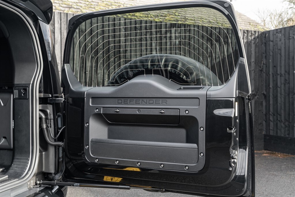 Used Land Rover Defender 110 2025 for sale - 77910113: Photo 67