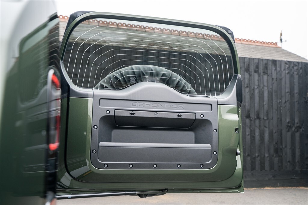 Used Land Rover Defender 110 2026 for sale - 77910081: Photo 18