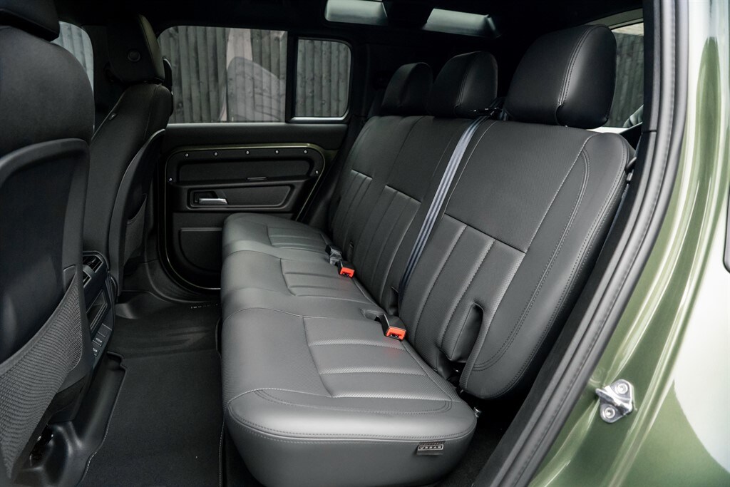 Used Land Rover Defender 110 2026 for sale - 77910081: Photo 23