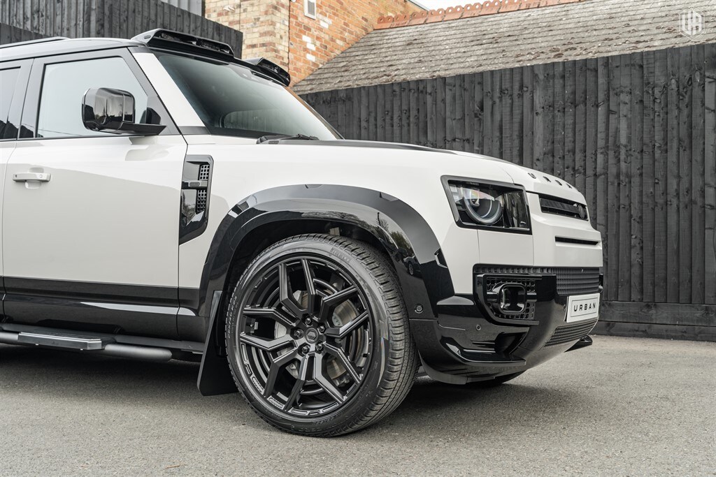 Used Land Rover Defender 110 2026 for sale - 77971957: Photo 10