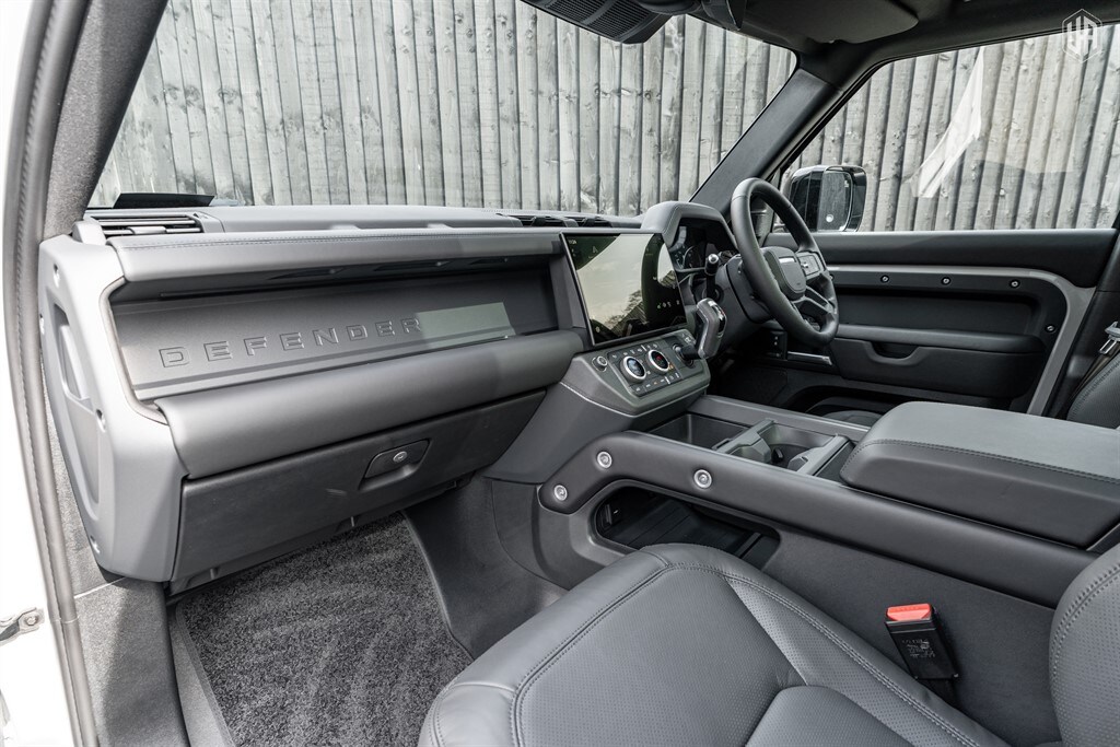 Used Land Rover Defender 110 2026 for sale - 77971957: Photo 35