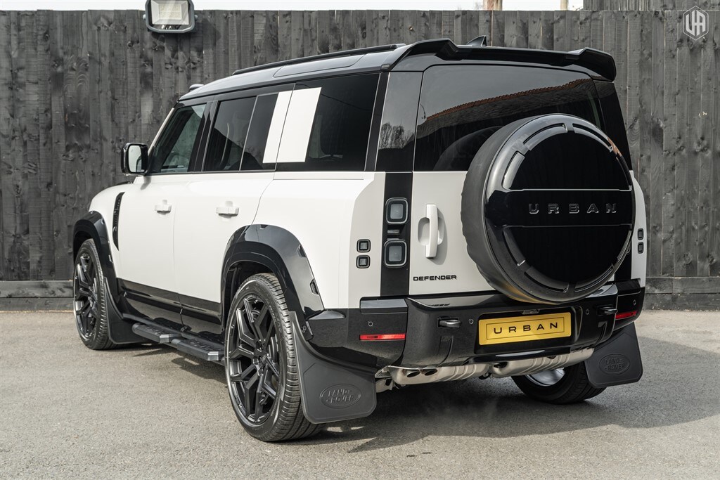 Used Land Rover Defender 110 2026 for sale - 77971957: Photo 4