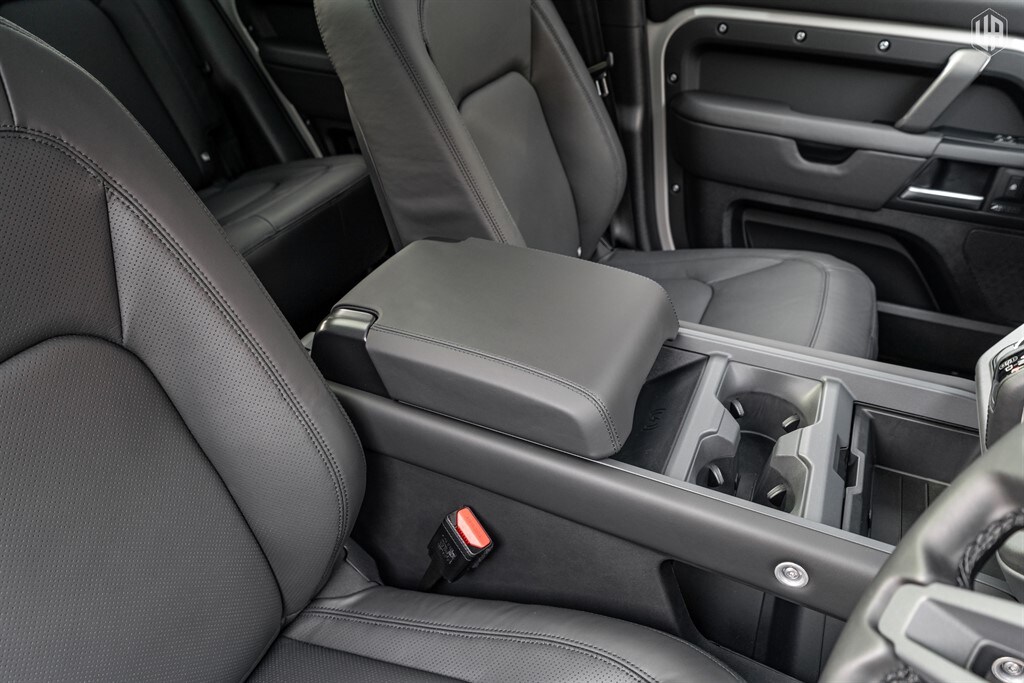 Used Land Rover Defender 110 2026 for sale - 77971957: Photo 41