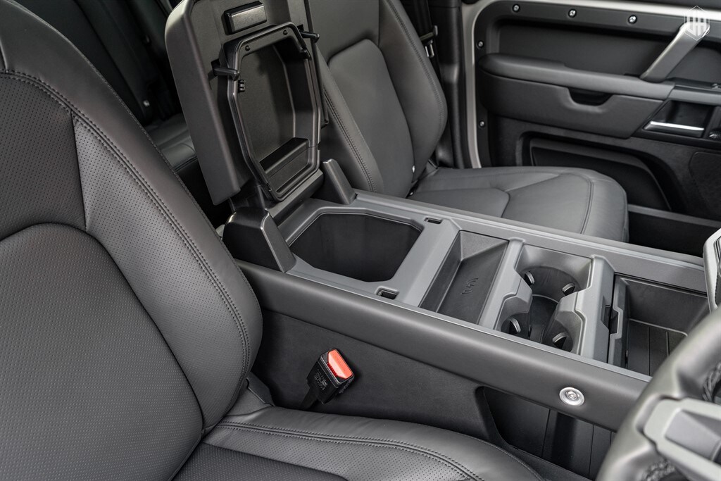 Used Land Rover Defender 110 2026 for sale - 77971957: Photo 42