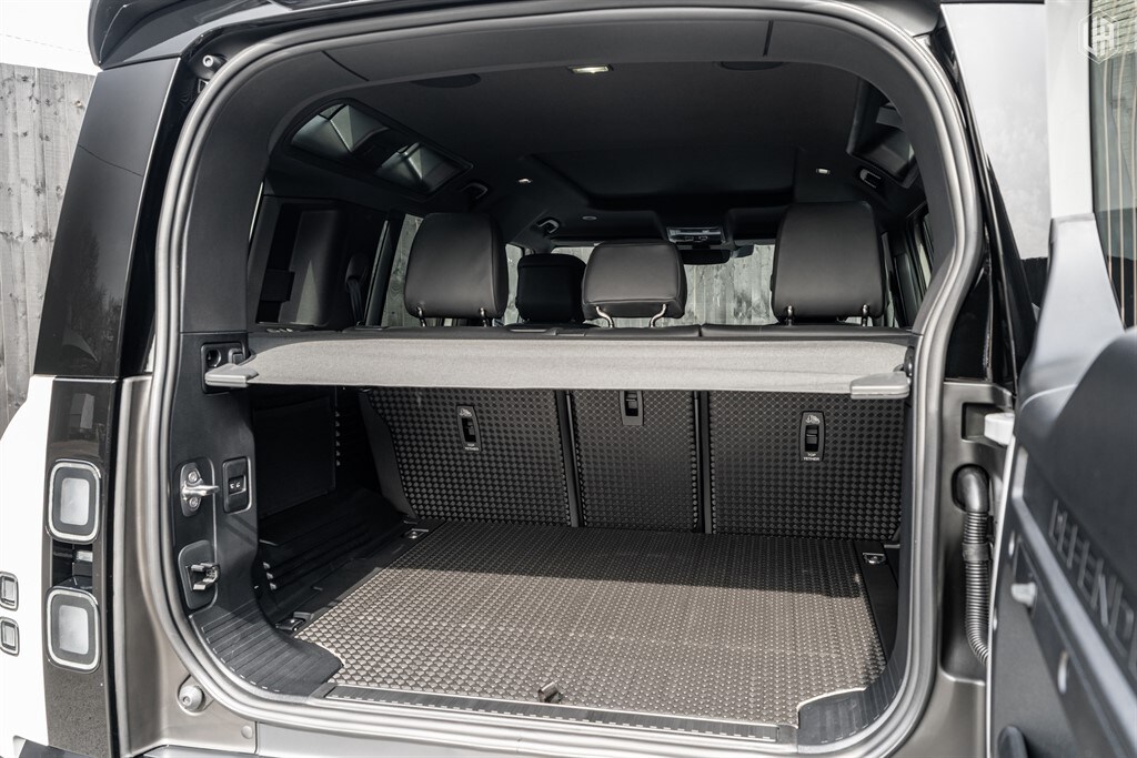 Used Land Rover Defender 110 2026 for sale - 77971957: Photo 65