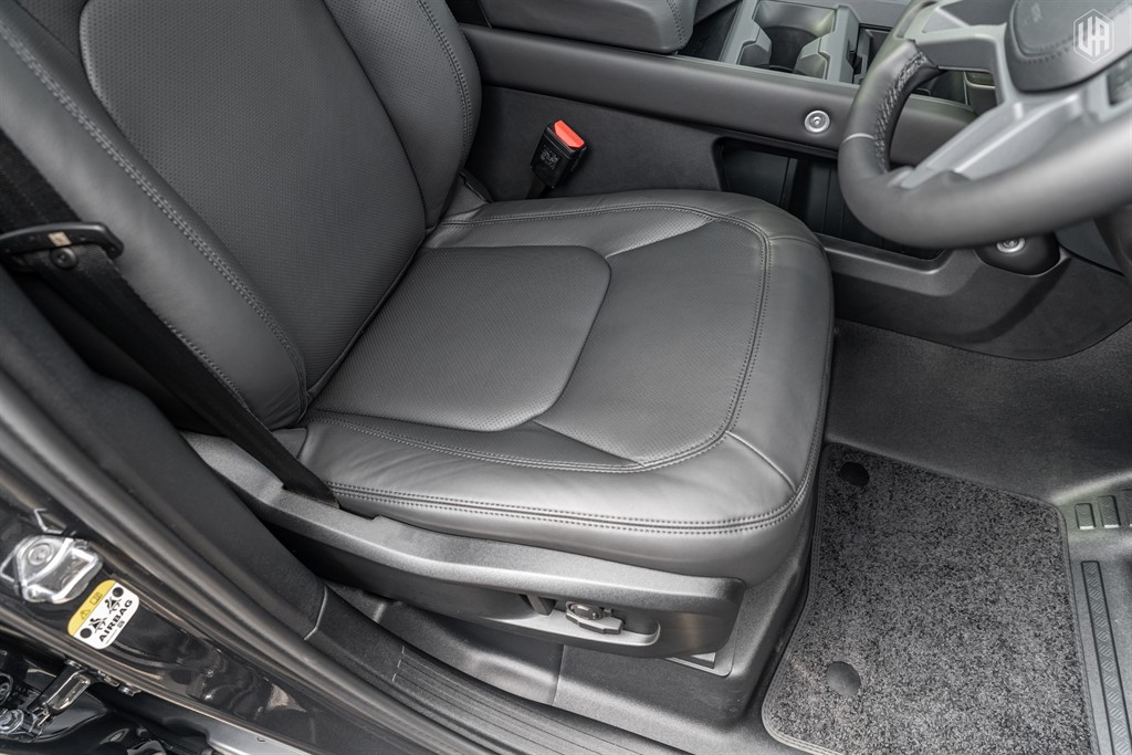 Used Land Rover Defender 110 2026 for sale - 77988856: Photo 39