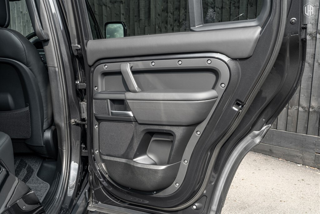 Used Land Rover Defender 110 2026 for sale - 77988856: Photo 60