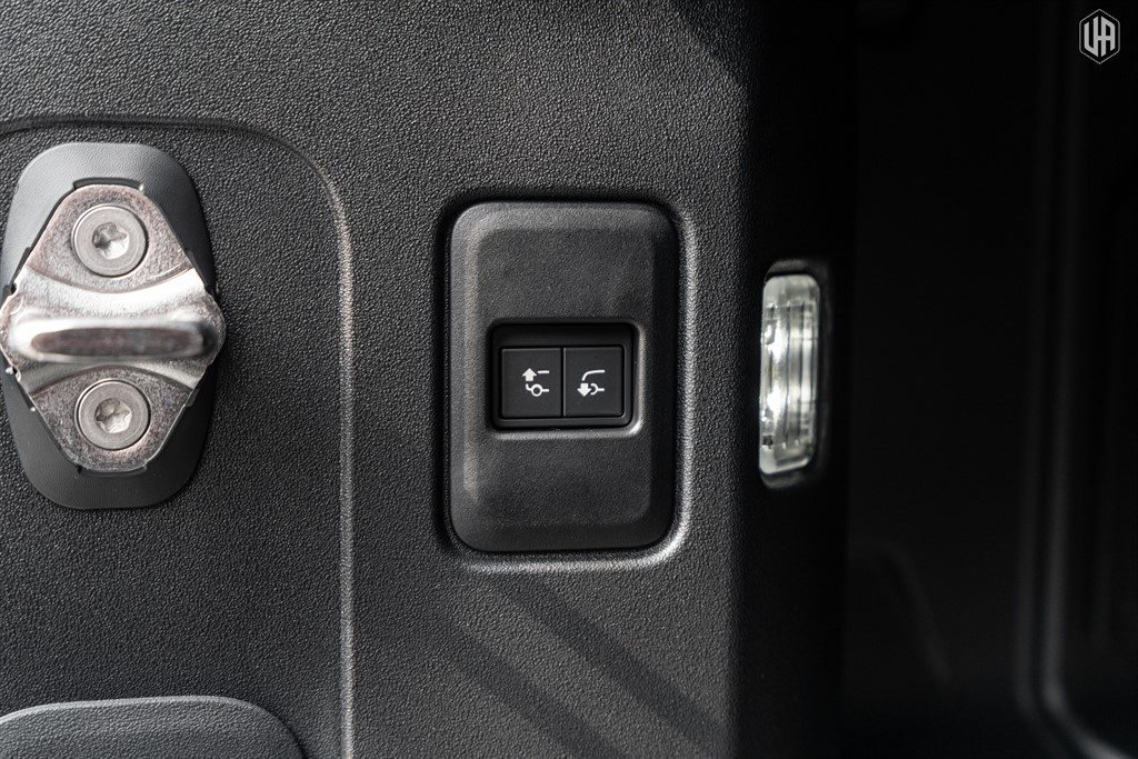 Used Land Rover Defender 110 2026 for sale - 77988856: Photo 66